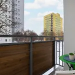 Charming With Balcony In By Renters *