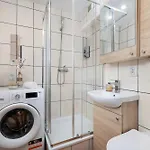 Apartman Charming With Balcony In By Renters